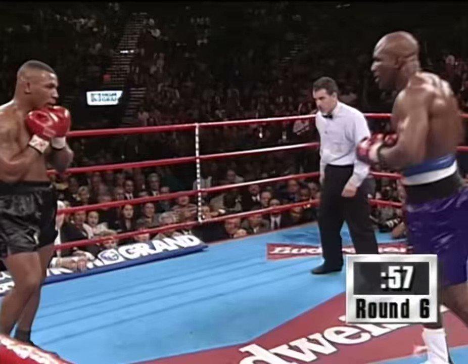 Muhammad Ali KO8 George Foreman ,  October 30, 1974.jpg